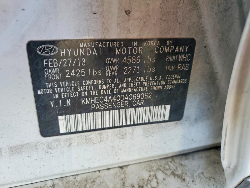 KMHEC4A40DA069062 - 2013 HYUNDAI SONATA WHITE photo 12