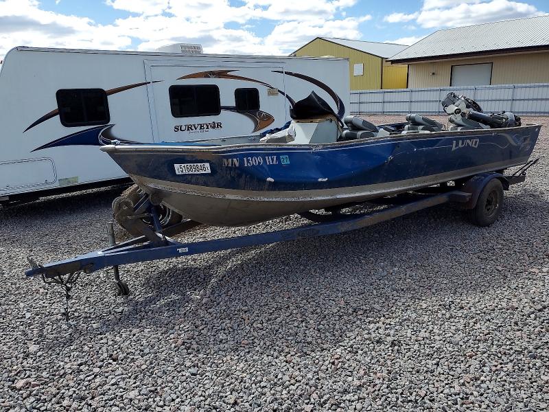 ZLUH0393D101 - 2001 LUND BOAT/TRLR BLUE photo 2