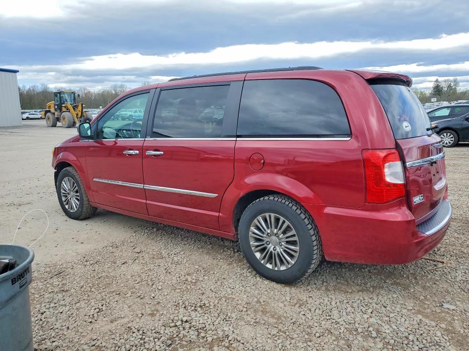 2C4RC1CG8ER143756 - 2014 CHRYSLER TOWN & COUNTRY RED photo 2