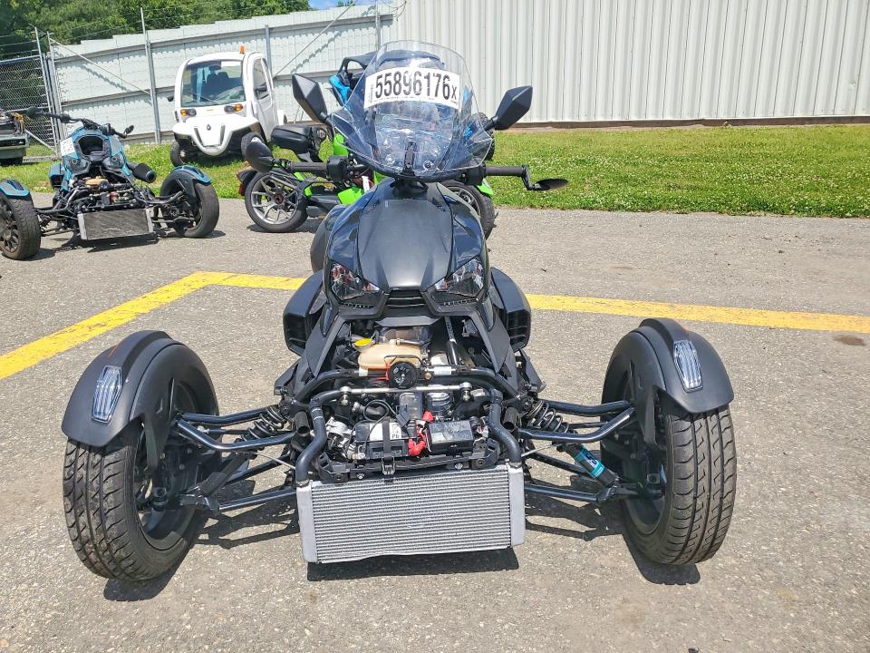 3JB2FEG21SJ000153 - 2025 CAN-AM RYKER BLACK photo 2