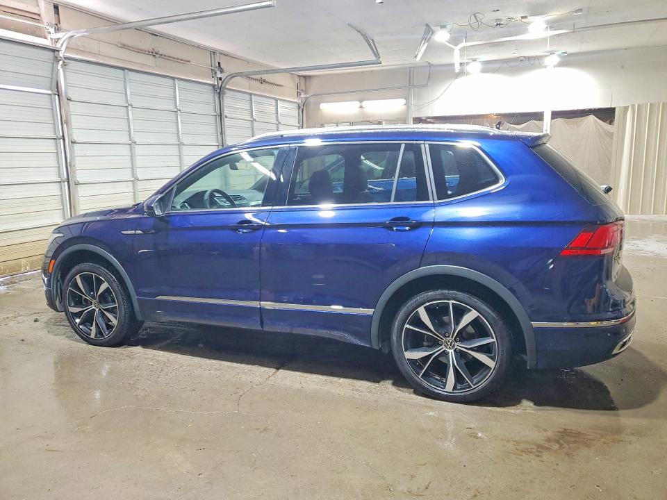 3VV4B7AX2RM104761 - 2024 VOLKSWAGEN TIGUAN BLUE photo 2