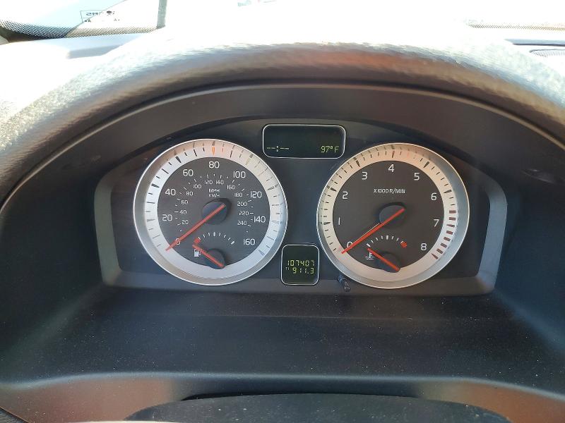 YV1672MC8DJ141303 - 2013 VOLVO C70 Plata foto 9