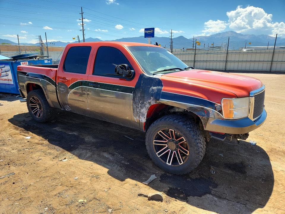 3GTRCVE00AG199245 - 2010 GMC SIERRA TWO TONE photo 4