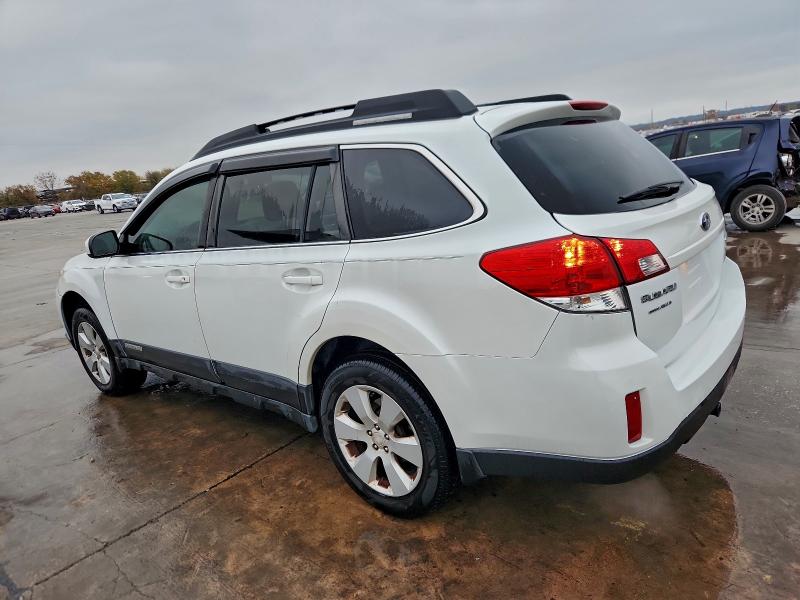 4S4BRCCC8B3433844 - 2011 SUBARU OUTBACK 2. Bílá fotografie 2