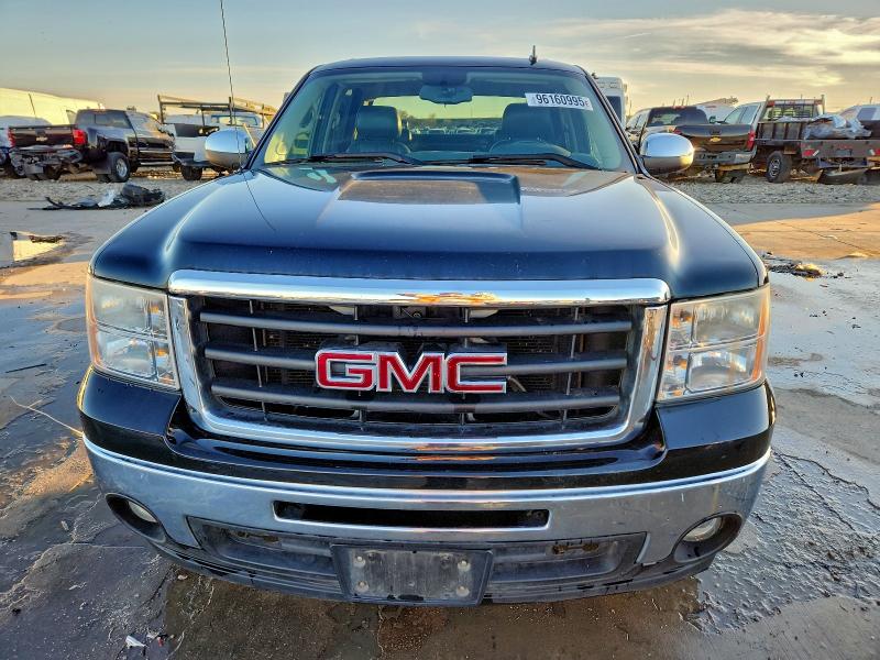 3GTRCVE00AG175012 - 2010 GMC SIERRA BLACK photo 5